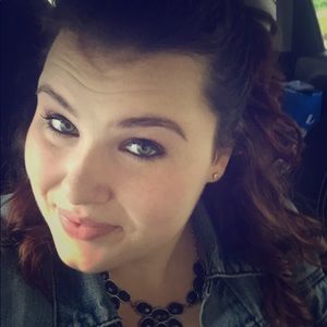 Meet your Posher, Kaitlyn